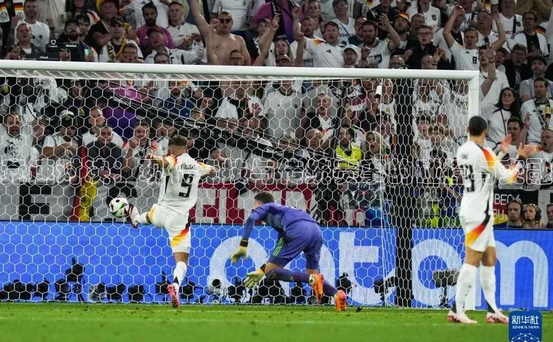 3377体育官网百度社团赞助平台竞速对决：现代竞技与传统赛事的碰撞与交融